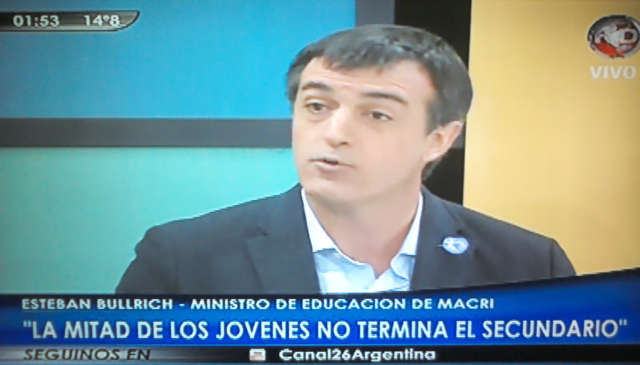 Esteban Bullrich: «La mitad de los jóvenes no termina el secundario».