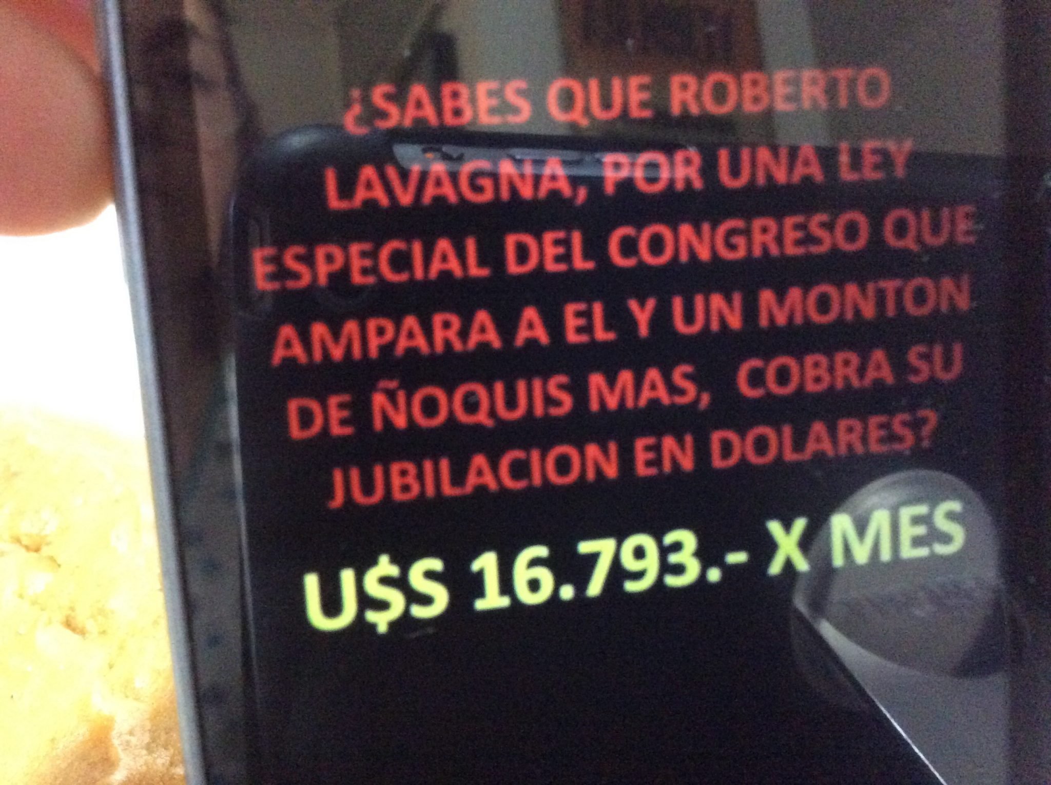 Es falso que Roberto Lavagna cobra una jubilación en dólares