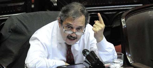 Alfonsín: “La Nación debe coparticipar como mínimo según ley el 34% de lo que recauda [pero] sólo le manda el 24% [a las provincias]”