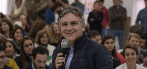 Un chequeo al candidato oficialista Martín Llaryora