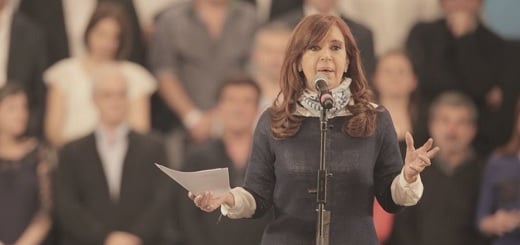 CFK: “Estamos ante el déficit comercial más grande desde 1910”