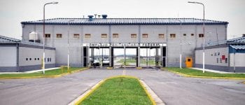 Cuántos presos salieron de las cárceles argentinas por la pandemia y qué pasa en el mundo