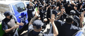 Protestas de la Policía bonaerense: de qué se acusa a los agentes y qué sanciones impuso el Ministerio de Seguridad