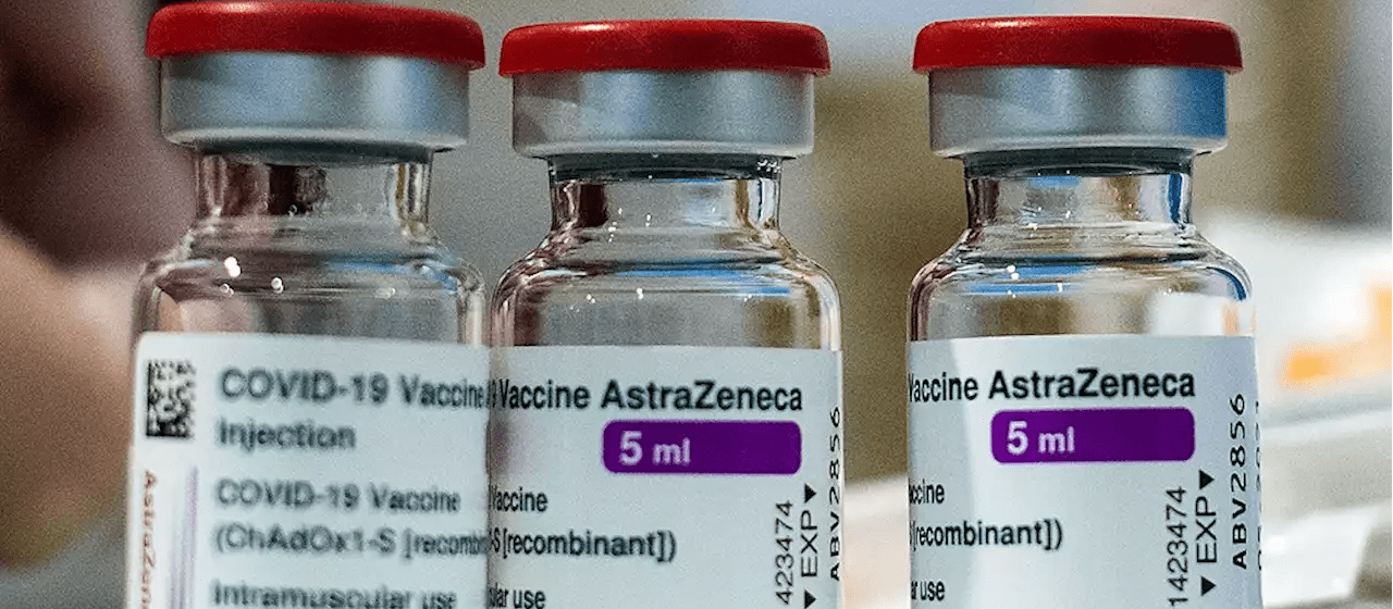 La OMS asegura que no hay razón para dejar de usar la vacuna de AstraZeneca y Oxford, tras la suspensión en varios países