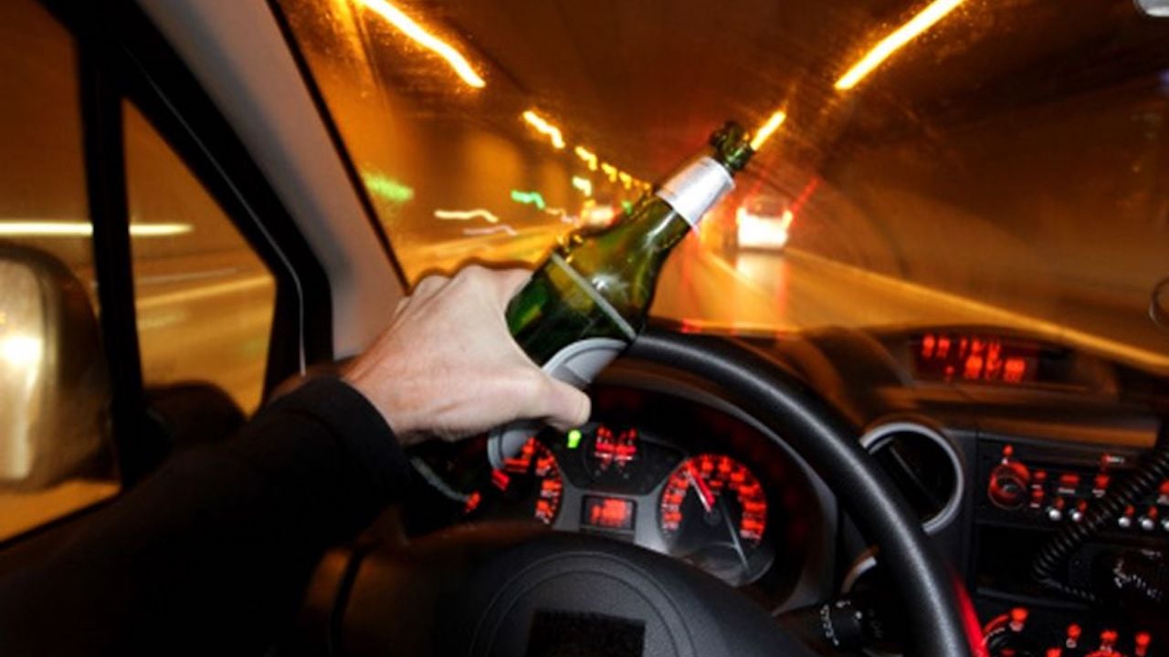 Qué evidencia hay sobre los beneficios de la ley de alcohol cero al volante