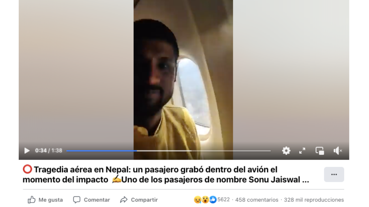 Es verdadero que un pasajero grabó dentro del avión el momento de un accidente aéreo en Nepal