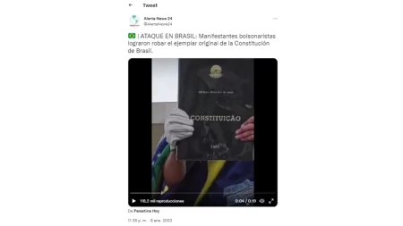 Es falso que los manifestantes en Brasil robaron la versión original de la Constitución brasileña
