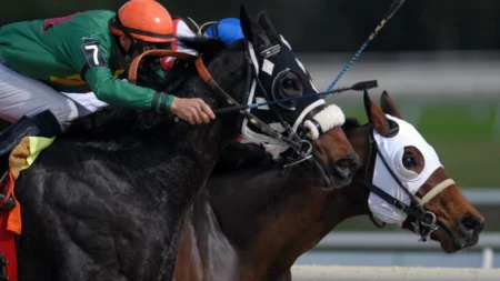 Tips to avoid horse-race coverage and both-sides reporting