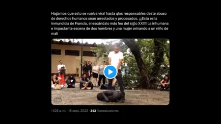No, este video no muestra “un grupo de franceses orinando sobre un niño africano”: se trata de una performance artística realizada en Brasil