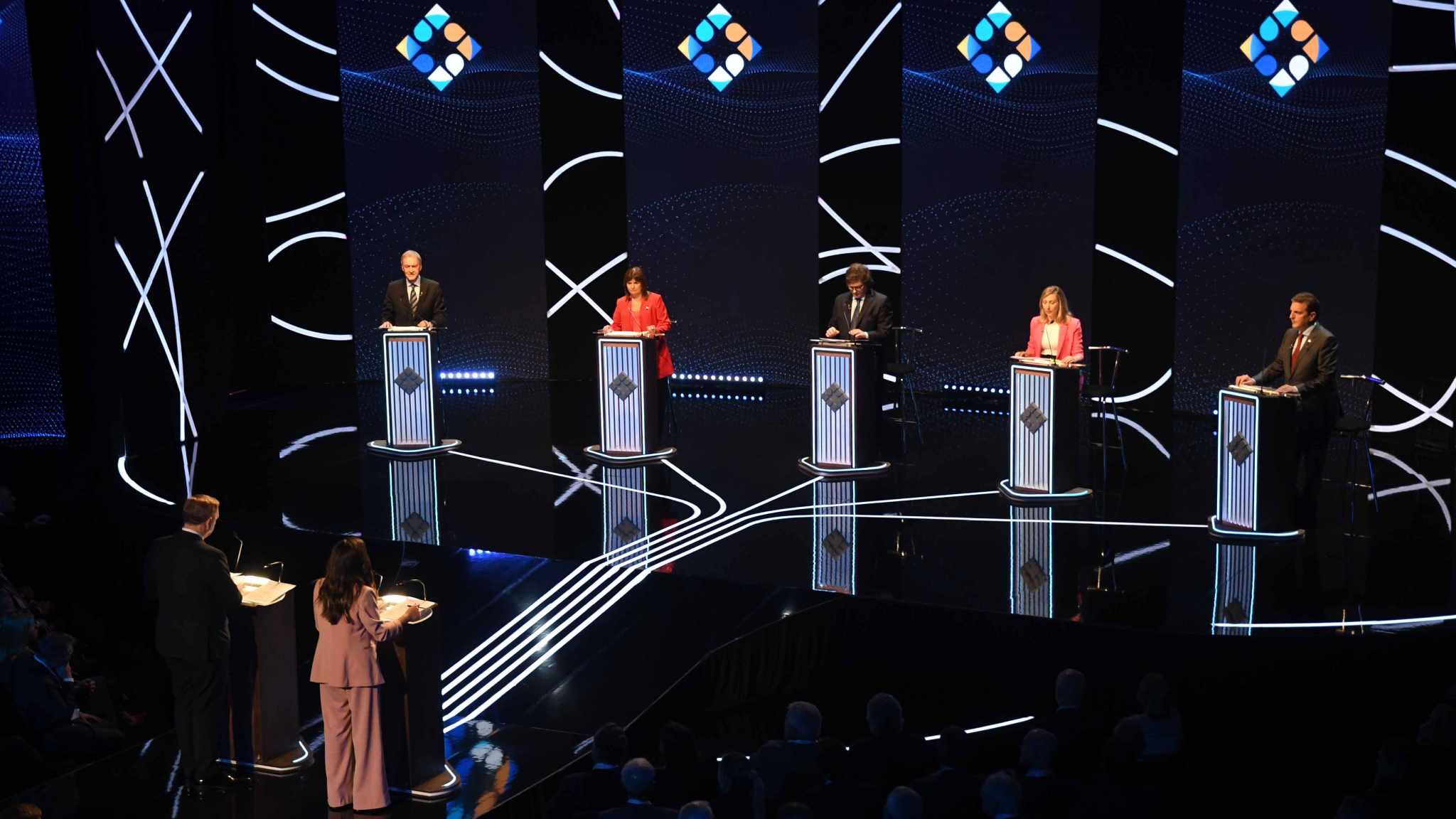 Segundo debate presidencial 2023: todos los chequeos a lo que dijeron los candidatos