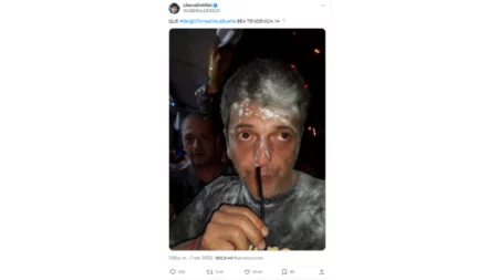 El polvo blanco que cubre a Sergio Massa en esta fotografía viral no es cocaína; es harina