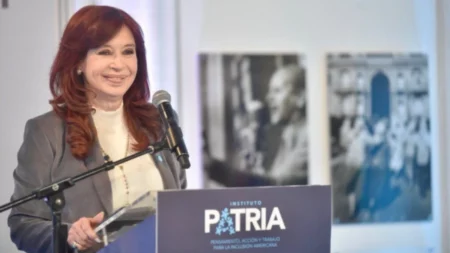 En este acto del Instituto Patria le gritaron “sos igual” a Cristina Fernández de Kirchner cuando dijo que no era feminista
