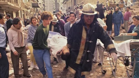 A 30 años del atentado a la AMIA, los 5 datos claves que tenés que saber sobre la causa