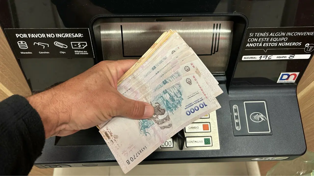 pesos cajero ATM