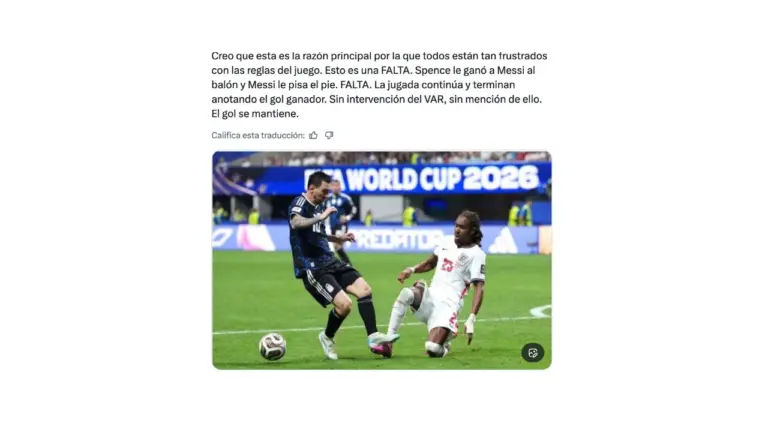 Es falsa la imagen que muestra a Messi cometiéndole una falta al defensor inglés antes del segundo gol de Argentina