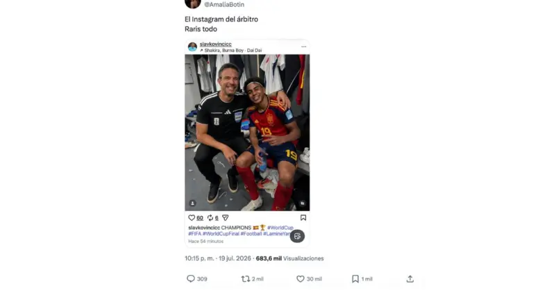 Es falsa la foto del árbitro Slavko Vinčić con Lamine Yamal en el vestuario tras el triunfo de España en el Mundial 2026